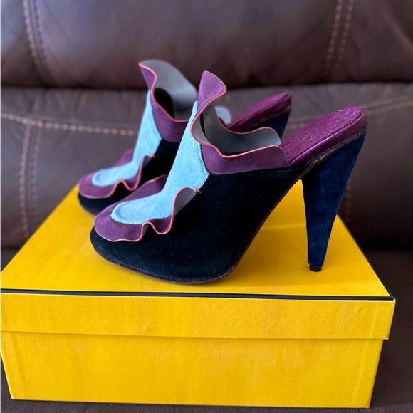 Fendi Multicolor Velvet and Nubuck Leather Waves Ruffled  Mules - Picture 1 of 12